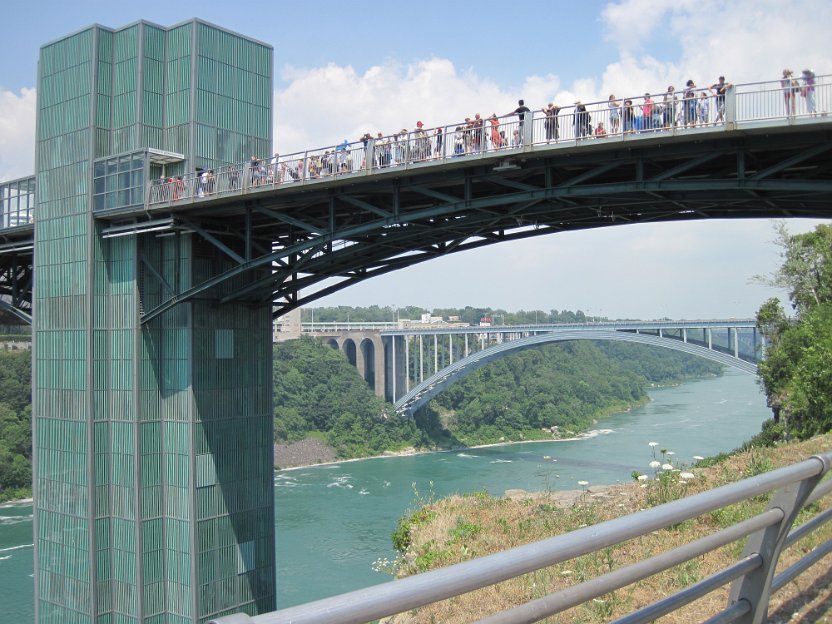 027-observation tower-Rainbow Bridge in background.jpg